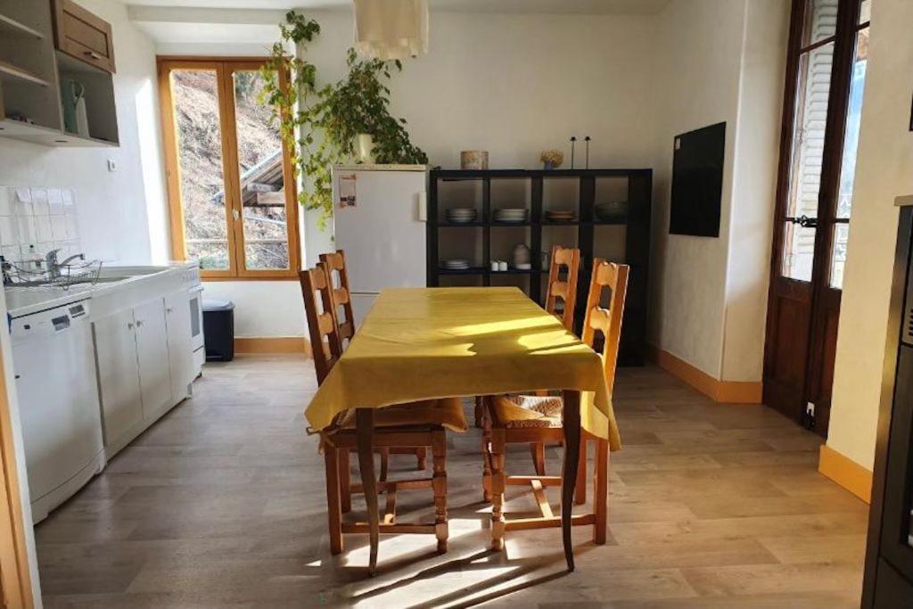 Grand Terrasse Au Coeur Des Bauges Ferienhaus Le Châtelard